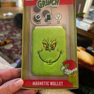 Grinch Magnetic Wallet Case - Green